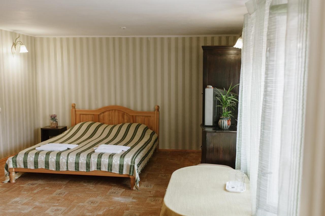 Mala Praha Hotel Ужгород Екстериор снимка