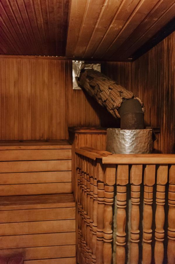 Mala Praha Hotel Ужгород Екстериор снимка