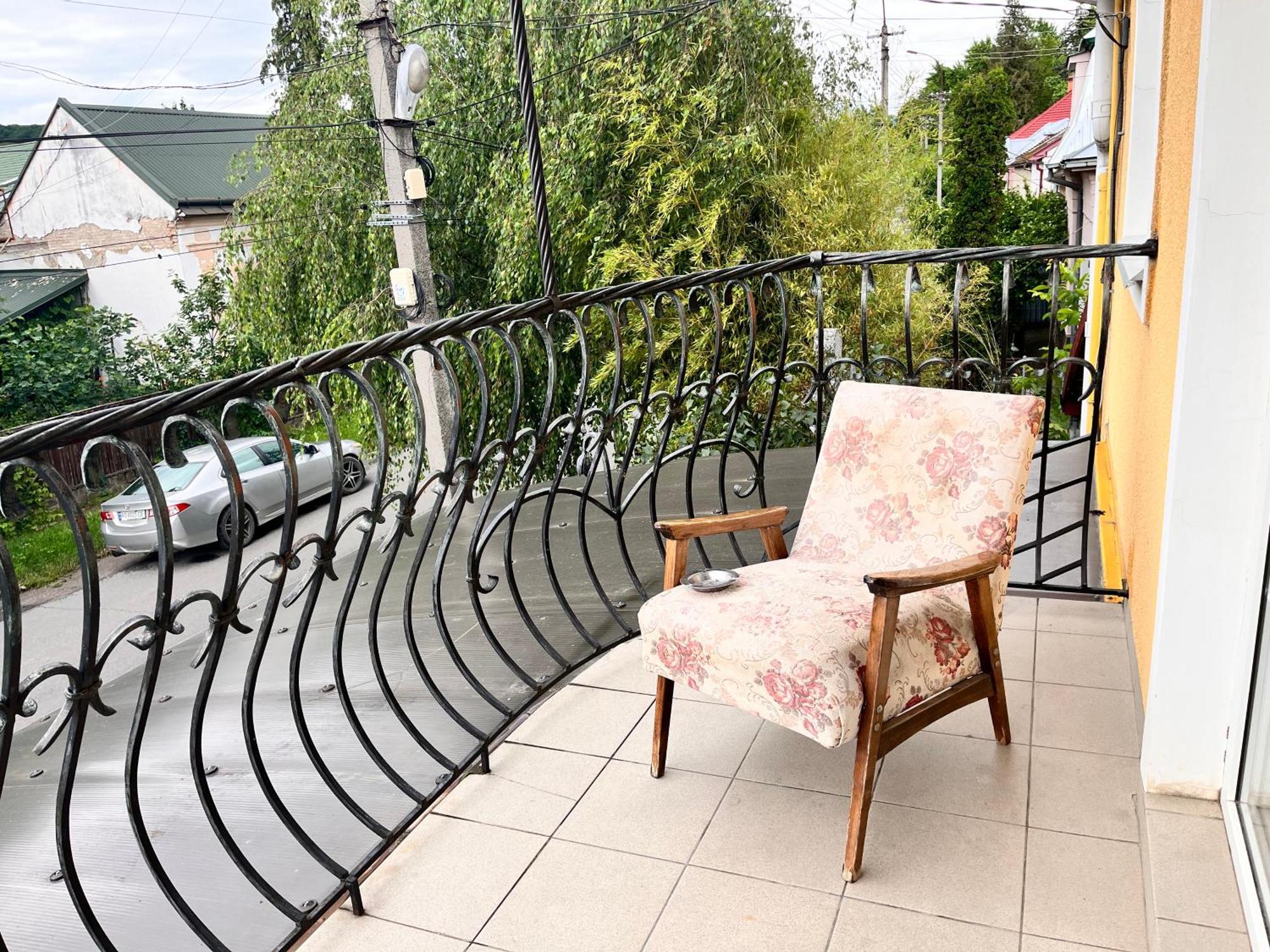 Mala Praha Hotel Ужгород Екстериор снимка